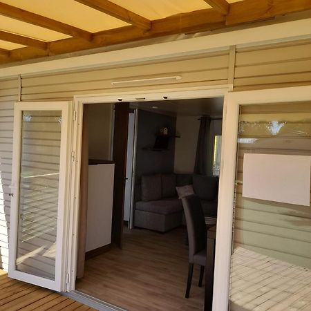 Camping La Carabasse Vias Eksteriør billede