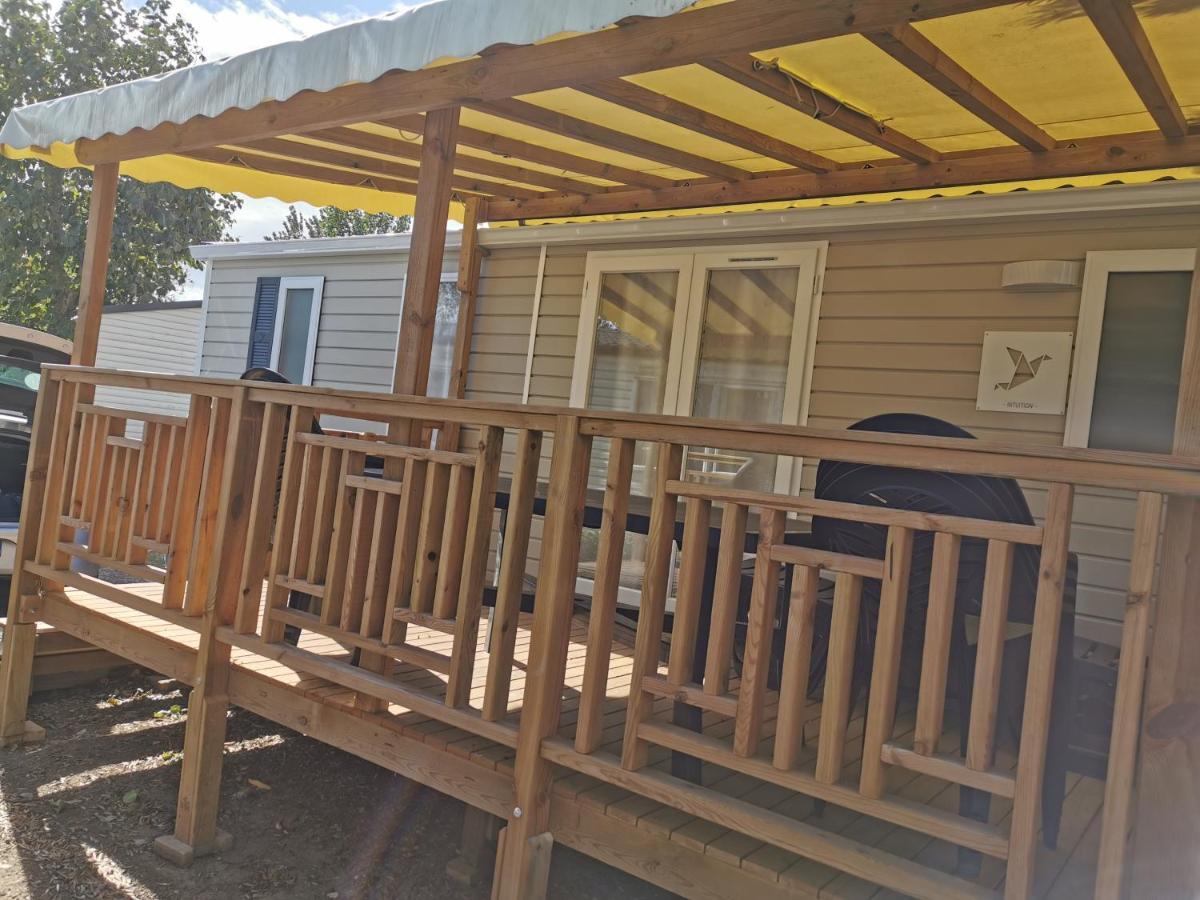 Camping La Carabasse Vias Eksteriør billede